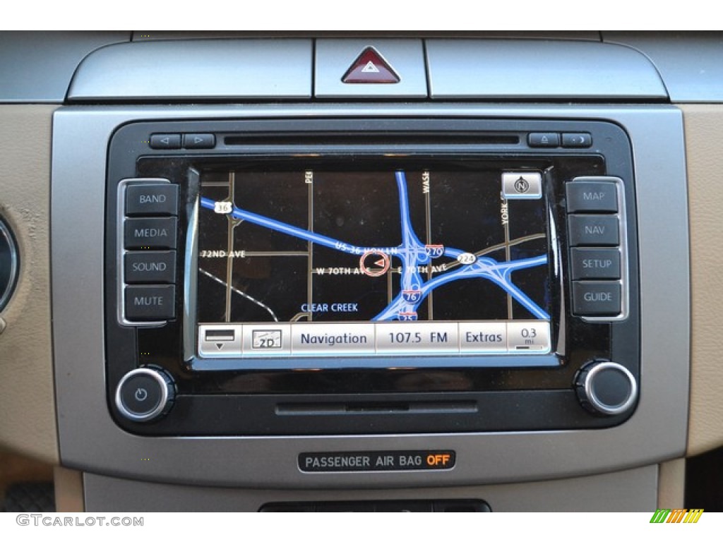 2009 Volkswagen Passat Komfort Sedan Navigation Photo #108285101