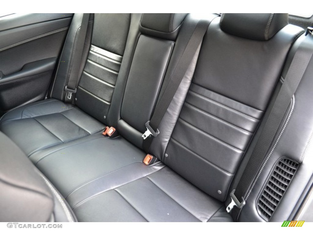 2016 Toyota Camry Hybrid XLE Rear Seat Photo #108285842