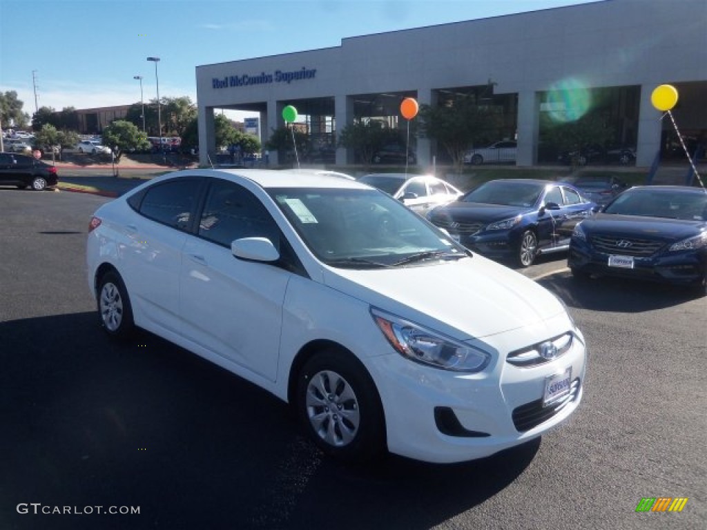 2016 Accent SE Sedan - Century White / Gray photo #1