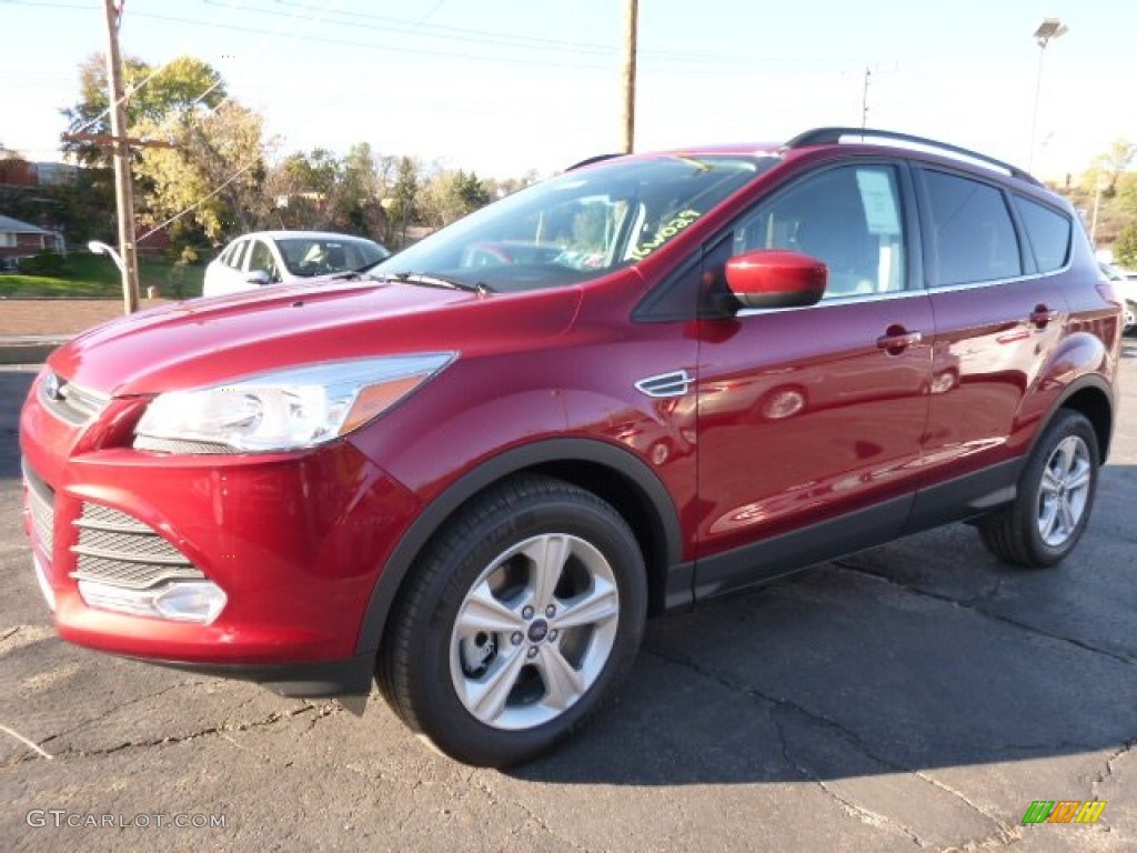 2016 Escape SE 4WD - Ruby Red Metallic / Charcoal Black photo #5