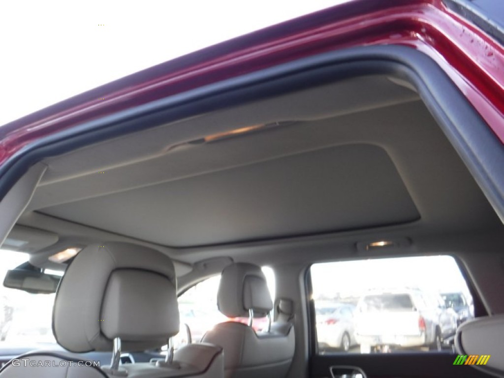 2011 Grand Cherokee Overland 4x4 - Inferno Red Crystal Pearl / Dark Frost Beige/Light Frost Beige photo #9