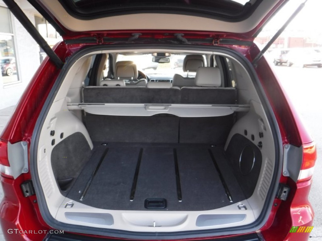 2011 Grand Cherokee Overland 4x4 - Inferno Red Crystal Pearl / Dark Frost Beige/Light Frost Beige photo #21