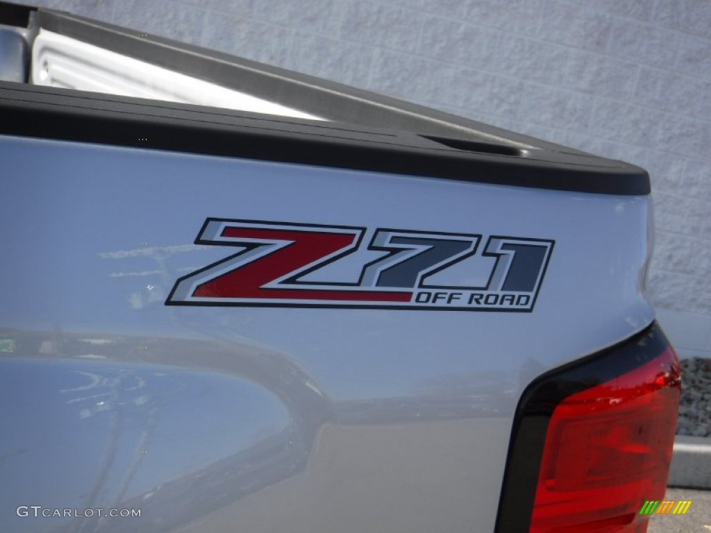 2016 Chevrolet Silverado 1500 LT Z71 Double Cab 4x4 Marks and Logos Photos