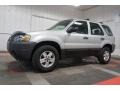 2005 Silver Metallic Ford Escape XLS 4WD  photo #2