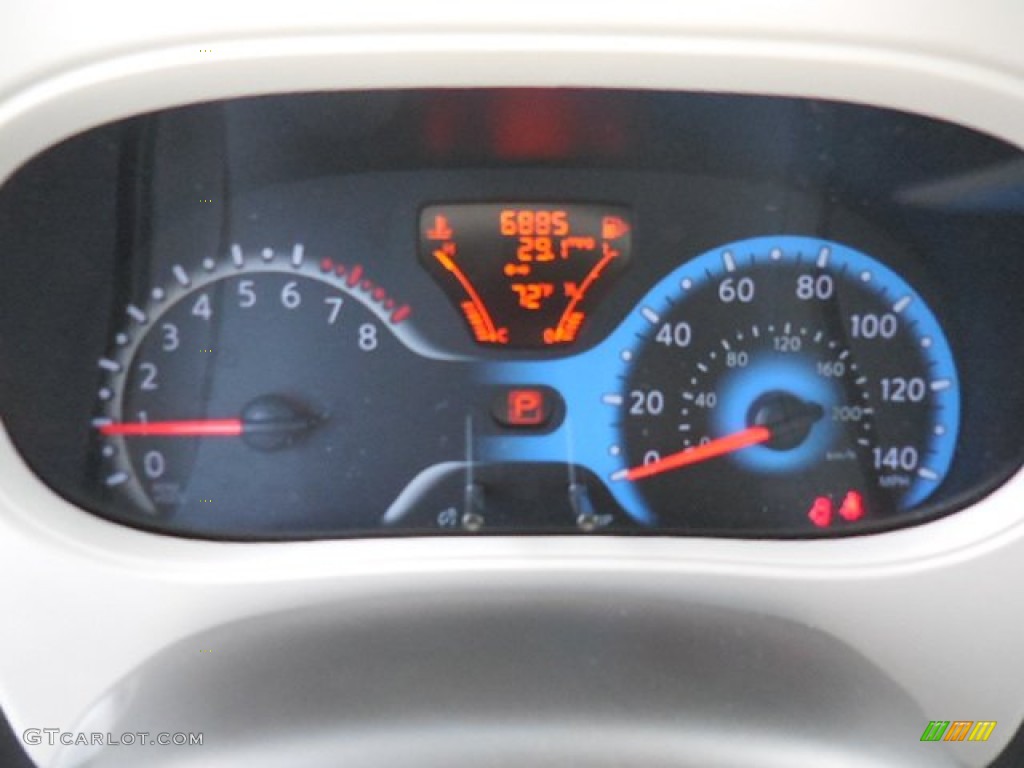 2014 Nissan Cube 1.8 SL Gauges Photo #108303780