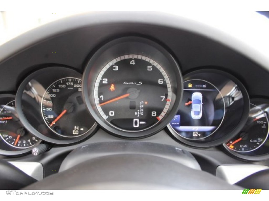 2016 Porsche 911 Turbo S Coupe Gauges Photos