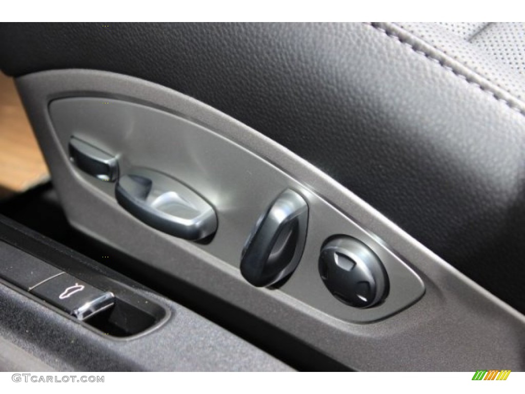 2016 Porsche Boxster Standard Boxster Model Controls Photo #108308532