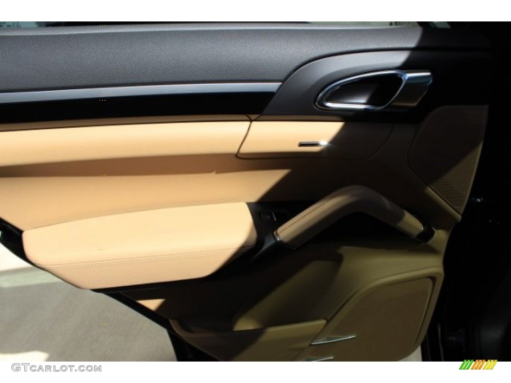 2016 Cayenne Diesel - Mahogany Metallic / Black/Luxor Beige photo #31