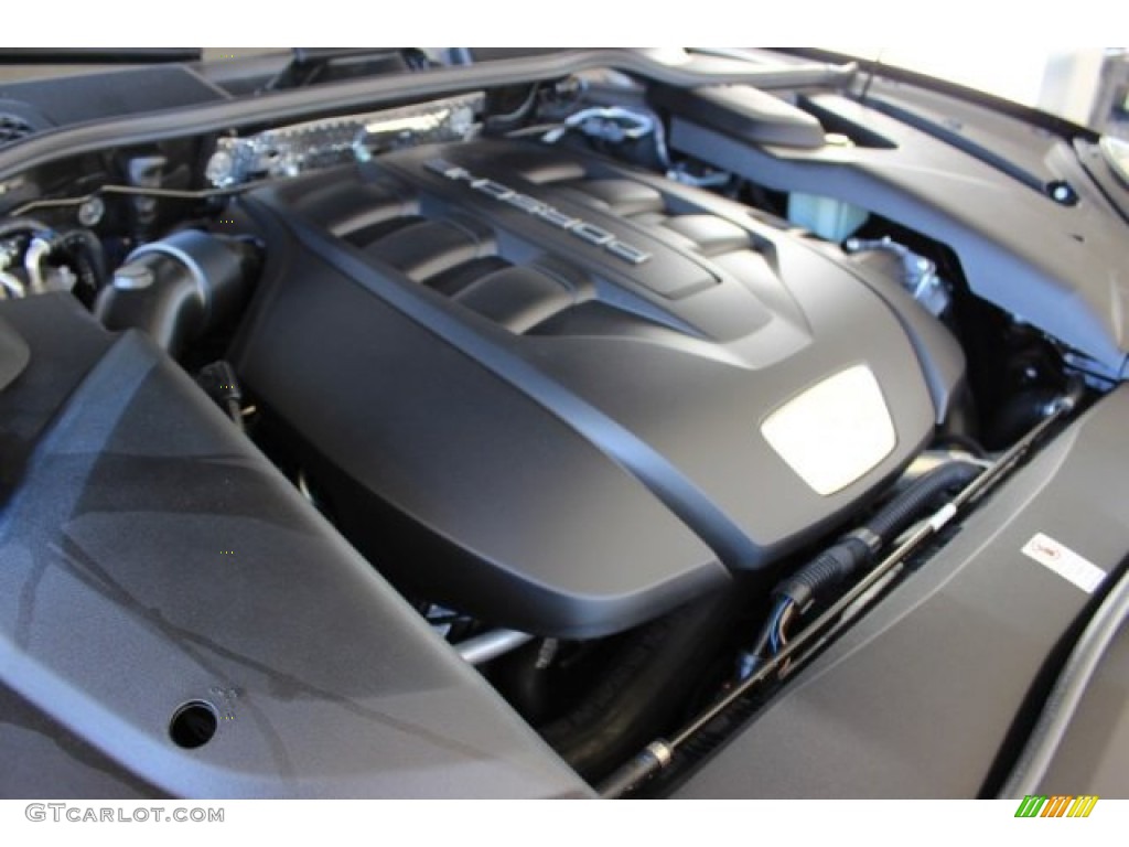 2016 Porsche Cayenne Diesel Engine Photos