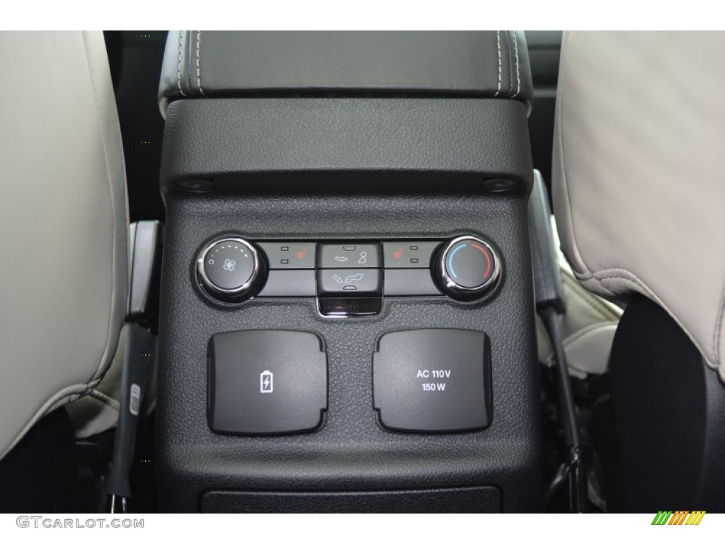 2016 Explorer Platinum 4WD - Shadow Black / Platinum Medium Soft Ceramic Nirvana Leather photo #10