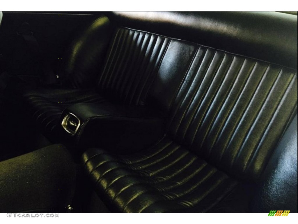 1964 Ferrari 330 GT 2+2 Coupe Rear Seat Photo #108316710
