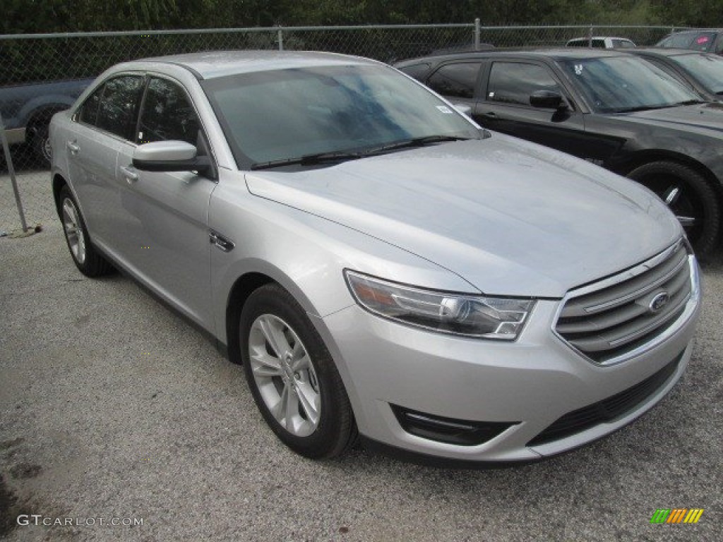 2015 Taurus SEL - Ingot Silver Metallic / Charcoal Black photo #1