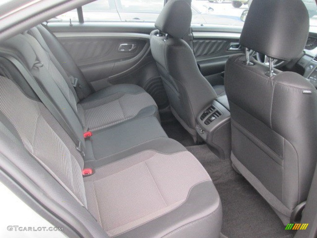 2015 Taurus SEL - Ingot Silver Metallic / Charcoal Black photo #6