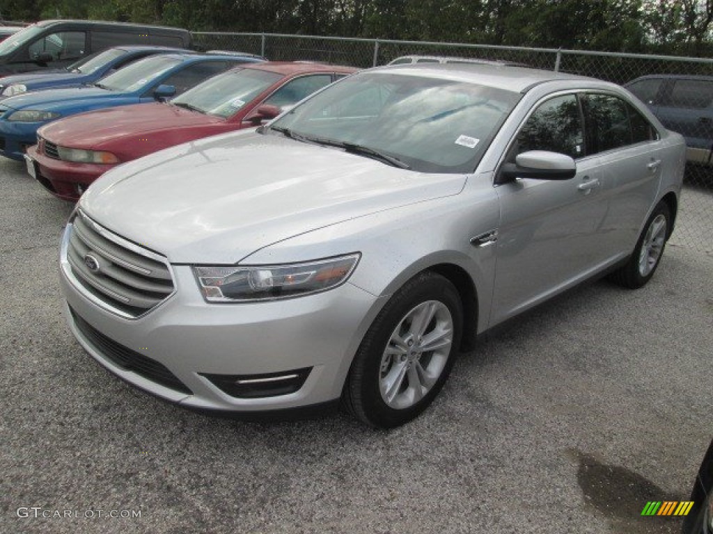 2015 Taurus SEL - Ingot Silver Metallic / Charcoal Black photo #16