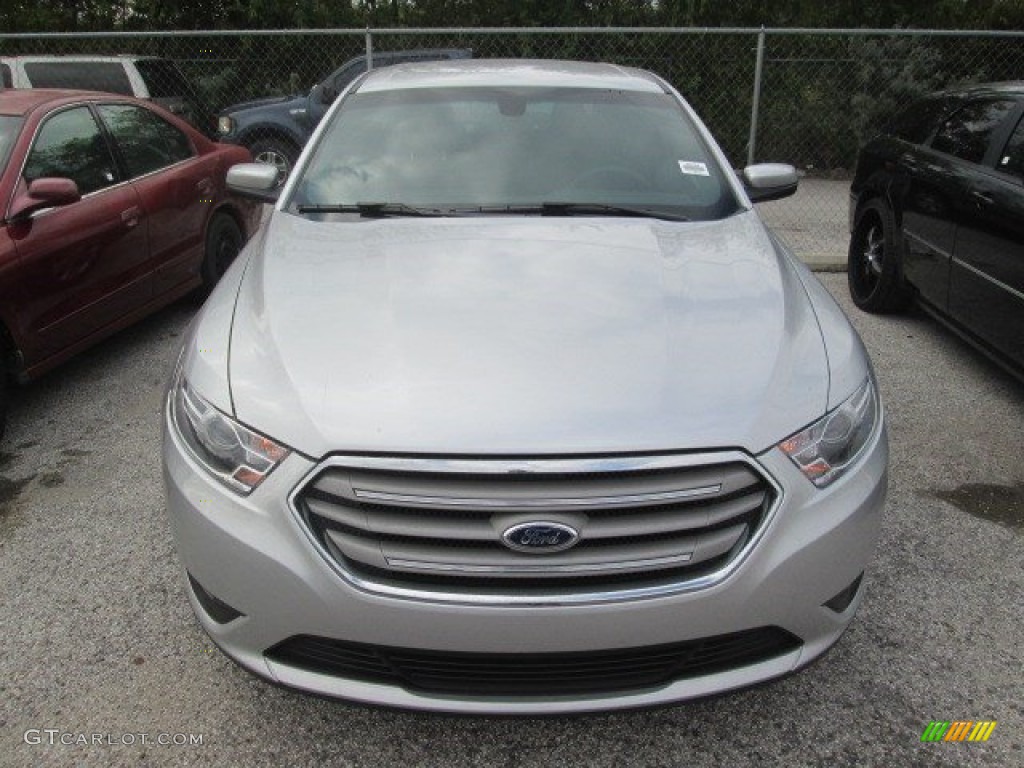 2015 Taurus SEL - Ingot Silver Metallic / Charcoal Black photo #18