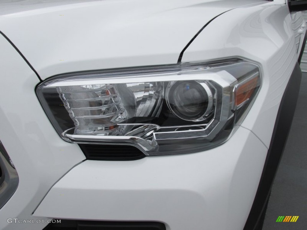 2016 Tacoma TRD Off-Road Double Cab 4x4 - Super White / TRD Graphite photo #9