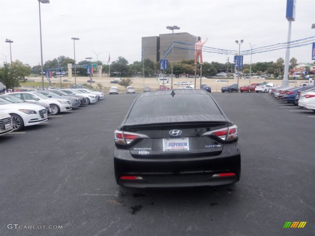 2016 Sonata Hybrid SE - Eclipse Black / Gray photo #9