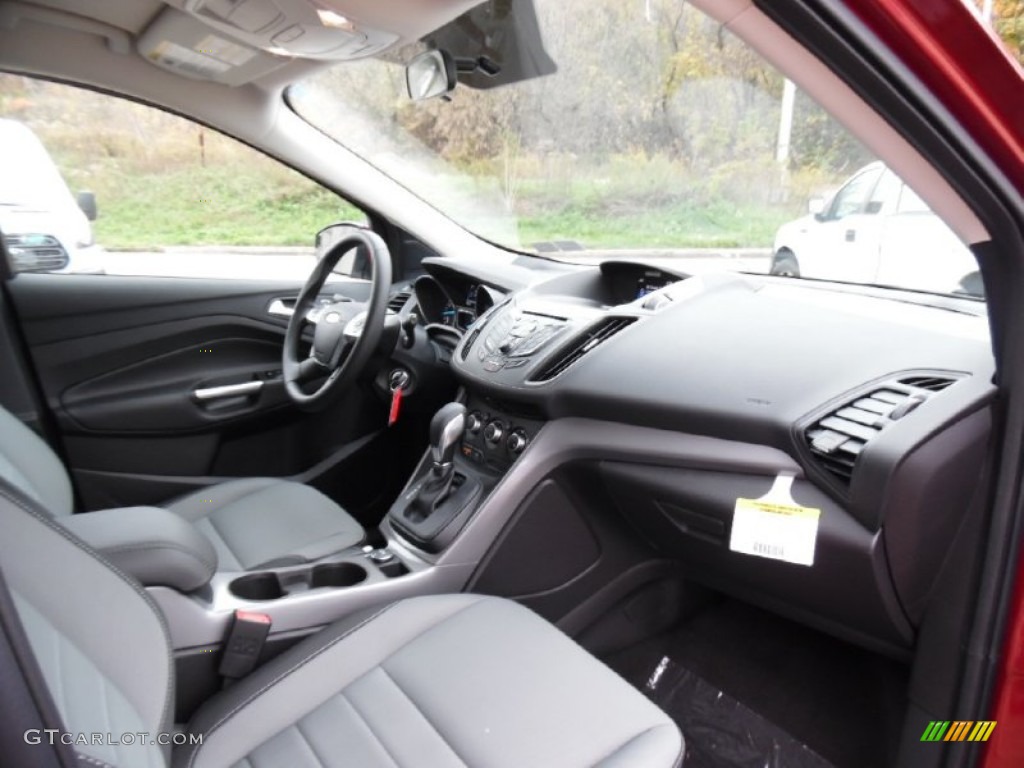 2016 Escape SE 4WD - Ruby Red Metallic / Charcoal Black photo #2