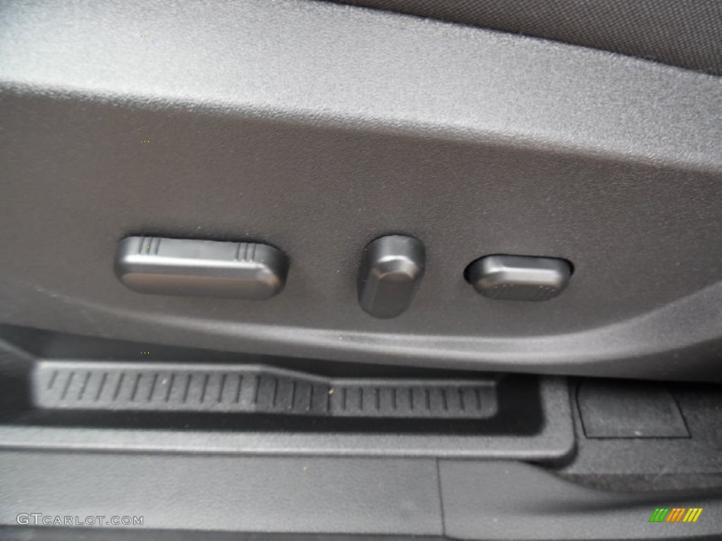 2016 Escape SE 4WD - Ruby Red Metallic / Charcoal Black photo #17