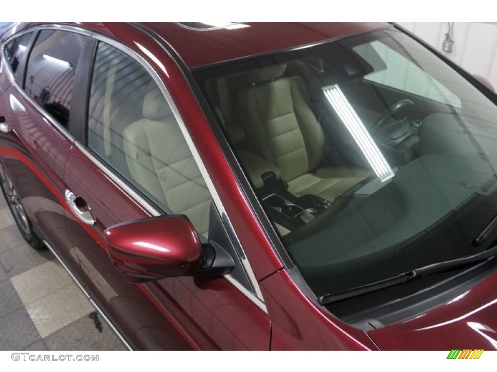 2013 Crosstour EX-L V-6 4WD - Basque Red Pearl II / Ivory photo #83
