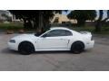 2000 Crystal White Ford Mustang V6 Coupe  photo #2
