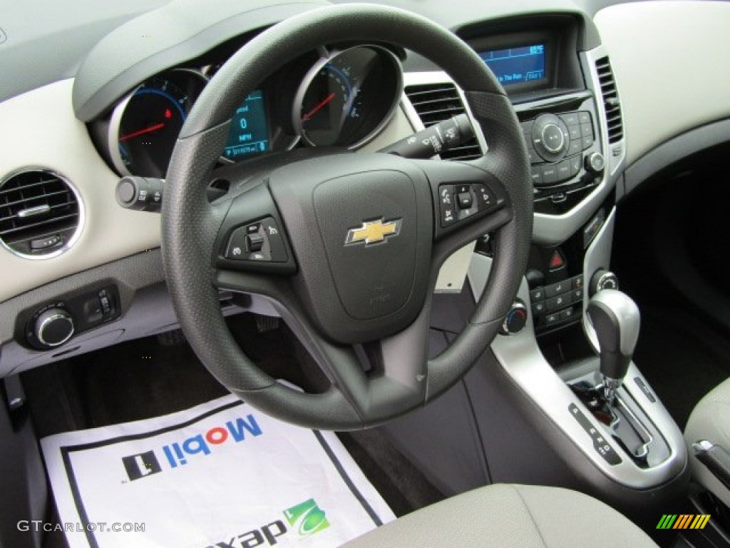 2015 Cruze LT - Autumn Bronze Metallic / Jet Black/Medium Titanium photo #27