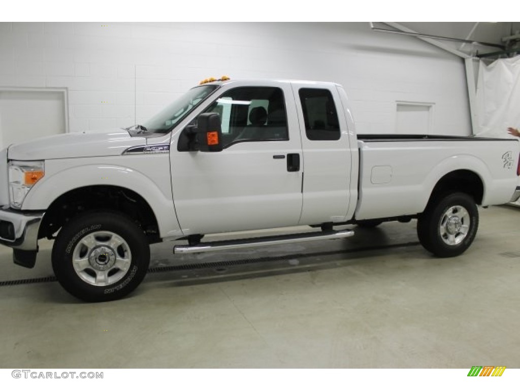 Oxford White Ford F250 Super Duty