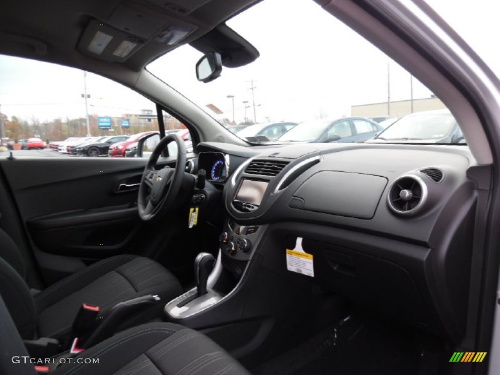 2016 Trax LT - Silver Ice Metallic / Jet Black photo #5