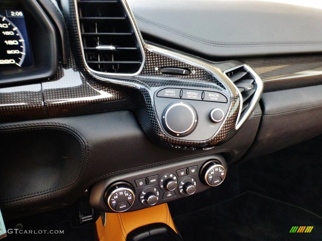 2014 Ferrari 458 Italia Controls Photo #108348368