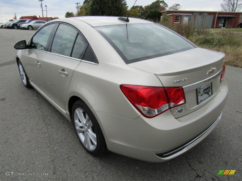 2016 Cruze Limited LTZ - Champagne Silver Metallic / Cocoa/Light Neutral photo #4