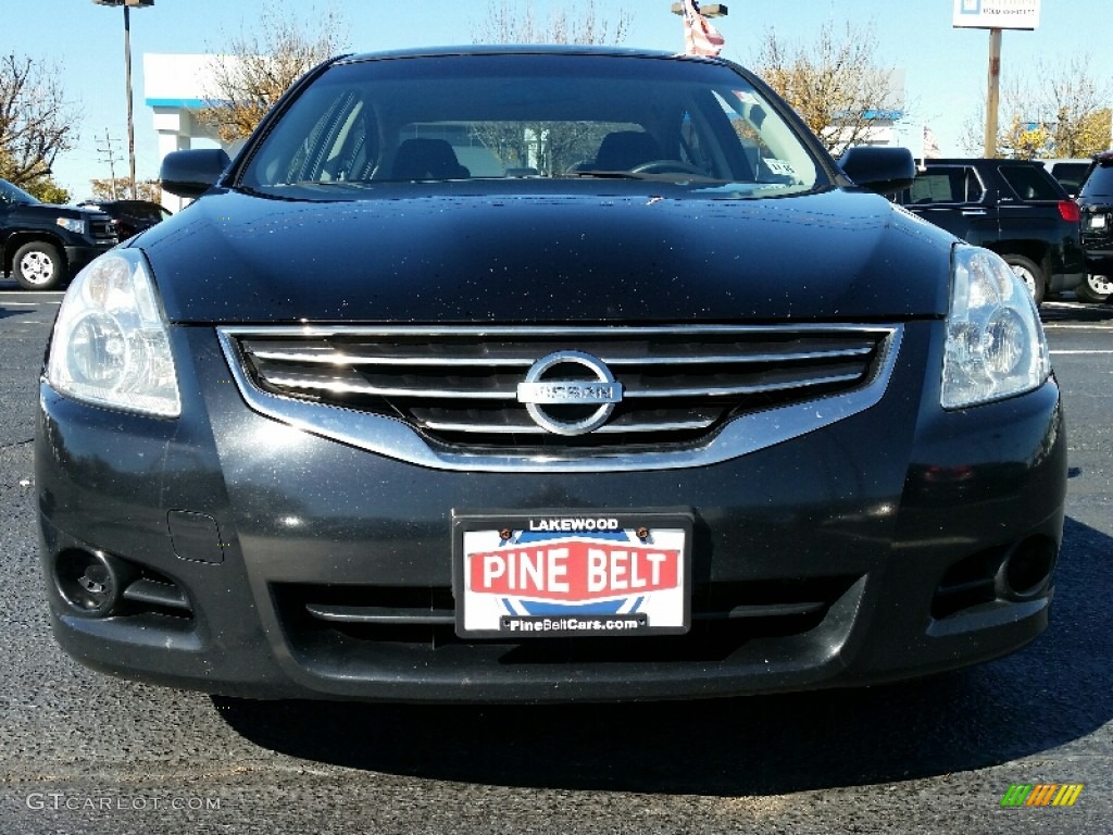 2010 Altima 2.5 S - Super Black / Charcoal photo #2