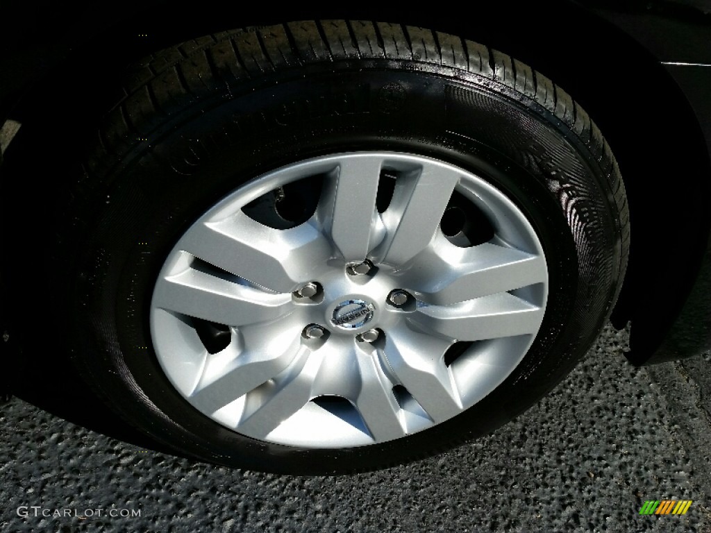 2010 Altima 2.5 S - Super Black / Charcoal photo #4
