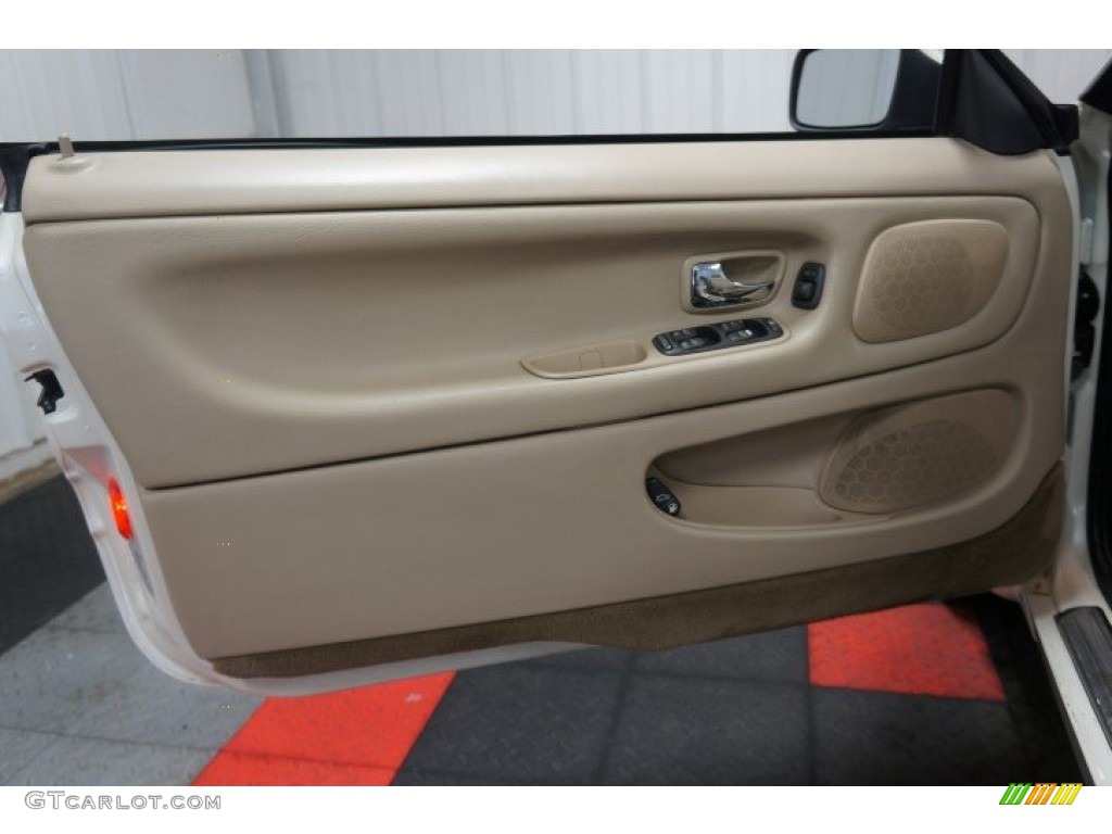 2004 C70 Low Pressure Turbo - White / Beige photo #12