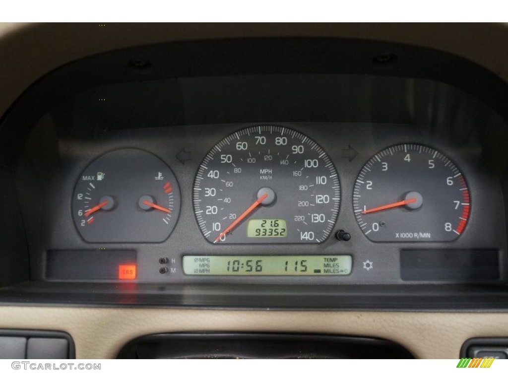 2004 C70 Low Pressure Turbo - White / Beige photo #28