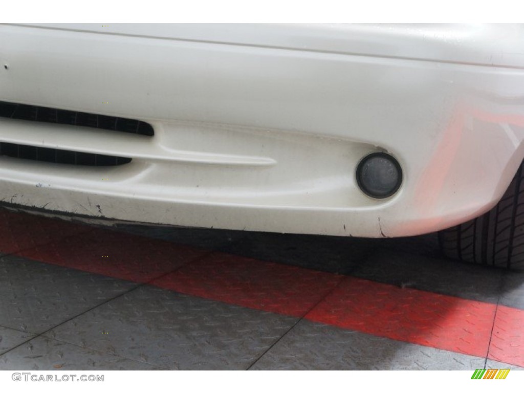 2004 C70 Low Pressure Turbo - White / Beige photo #39