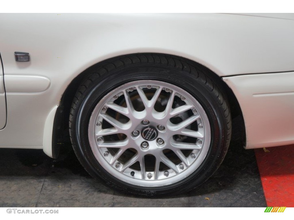 2004 C70 Low Pressure Turbo - White / Beige photo #46