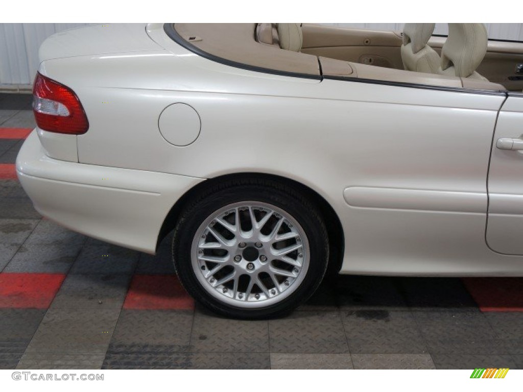 2004 C70 Low Pressure Turbo - White / Beige photo #52