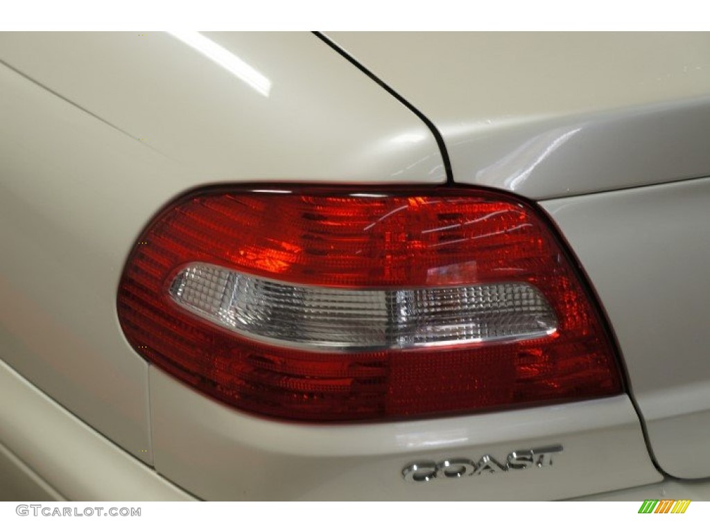 2004 C70 Low Pressure Turbo - White / Beige photo #56