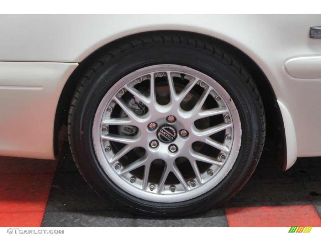 2004 C70 Low Pressure Turbo - White / Beige photo #67