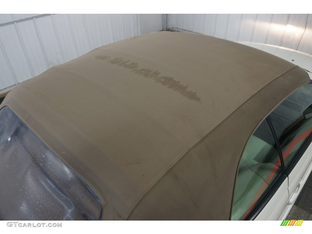 2004 C70 Low Pressure Turbo - White / Beige photo #75