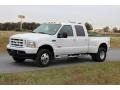 Oxford White - F350 Super Duty XLT Crew Cab 4x4 Dually Photo No. 39