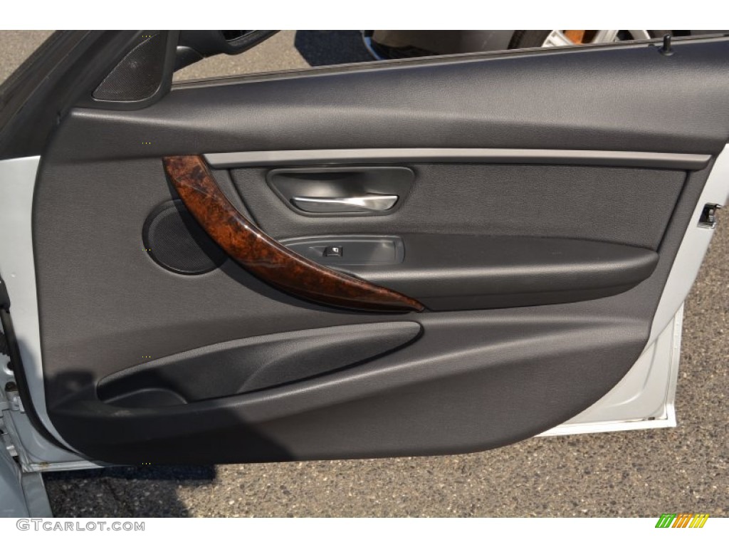 2014 3 Series 320i xDrive Sedan - Glacier Silver Metallic / Black photo #27