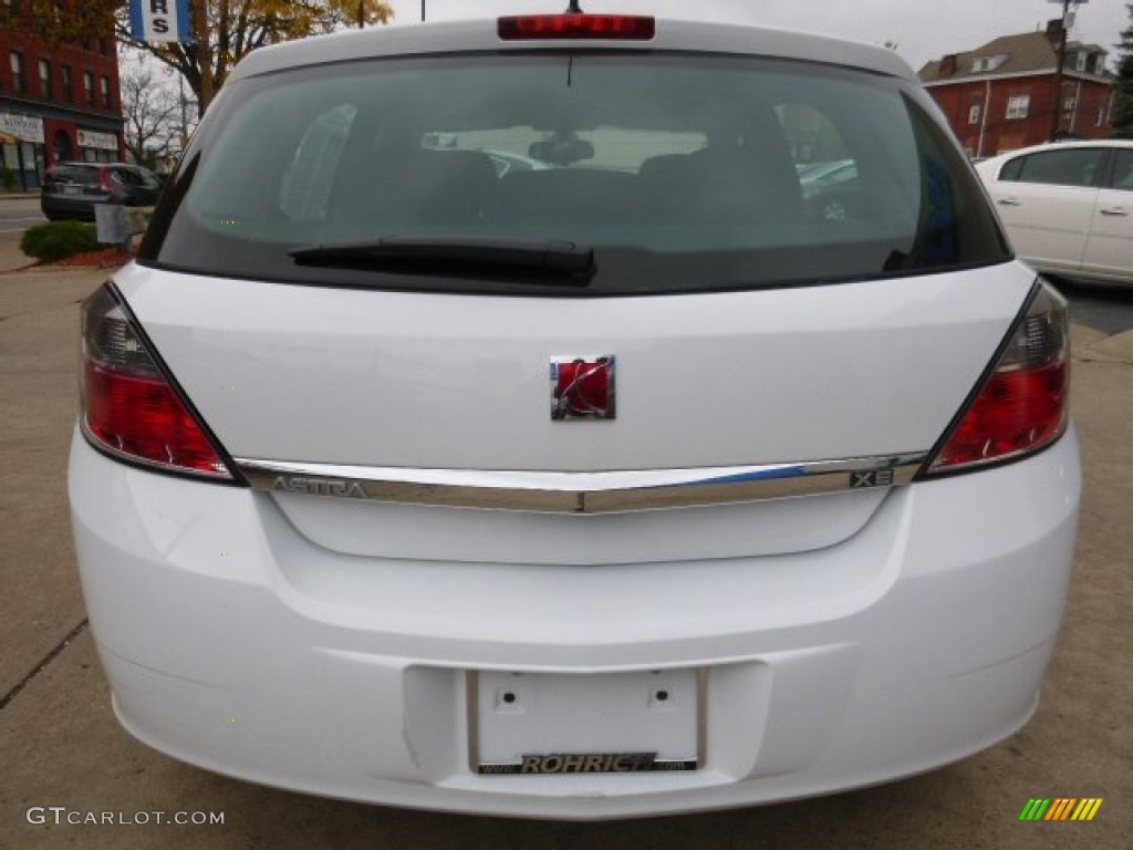 2008 Astra XE Sedan - Arctic White / Charcoal photo #11