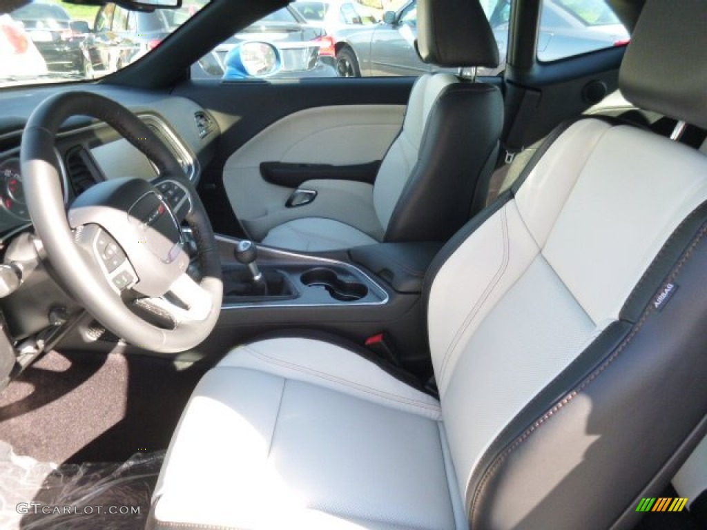 Black/Pearl Interior 2016 Dodge Challenger R/T Photo #108376272