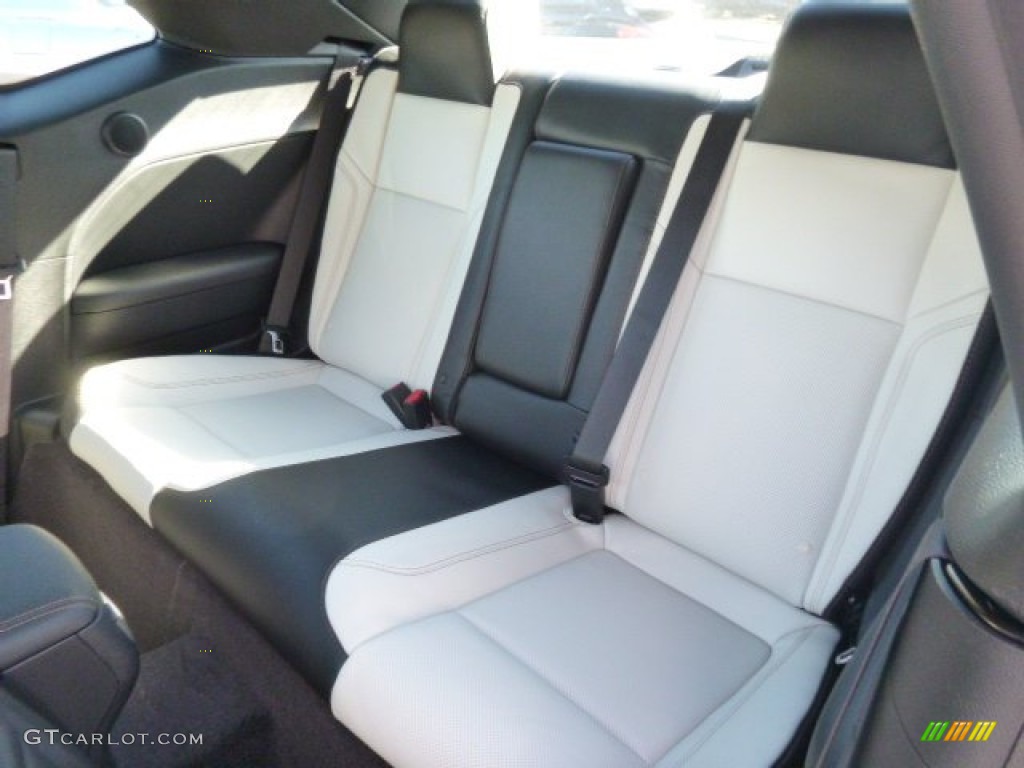 2016 Dodge Challenger R/T Rear Seat Photo #108376296