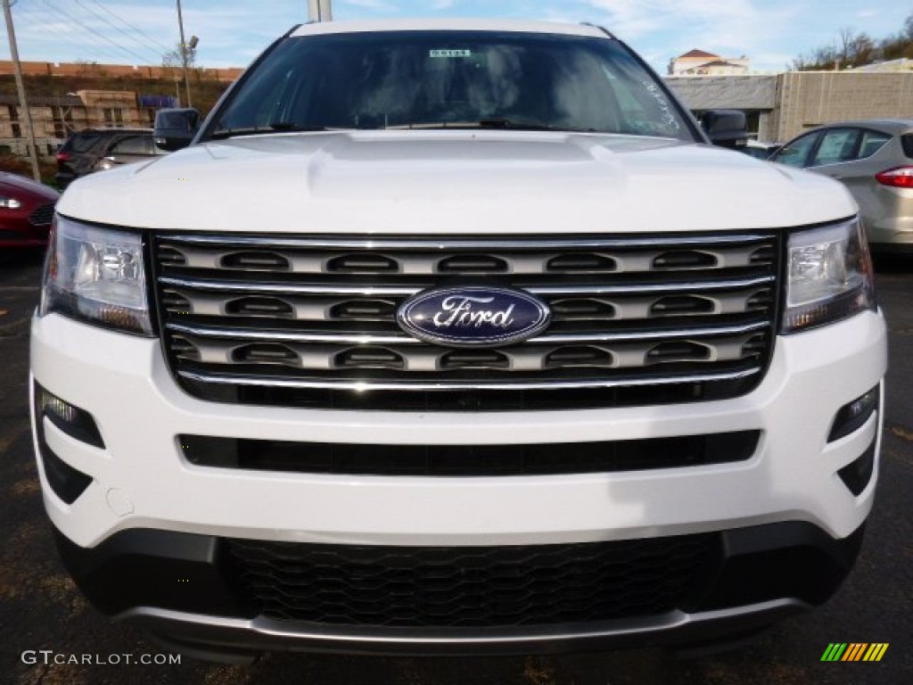 2016 Explorer XLT 4WD - Oxford White / Medium Light Camel photo #6