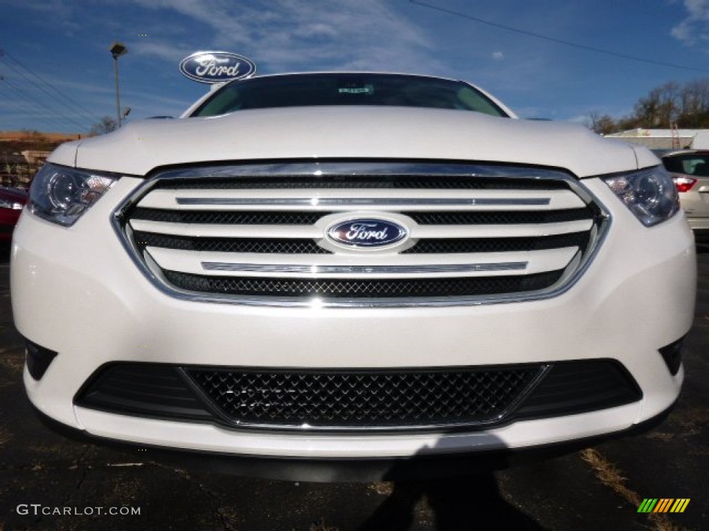2015 Taurus Limited - White Platinum Metallic / Dune photo #5