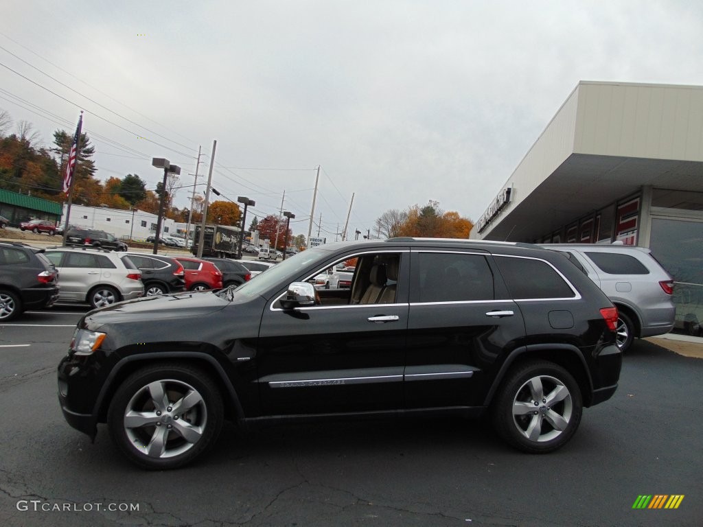 2011 Grand Cherokee Overland 4x4 - Brilliant Black Crystal Pearl / Dark Frost Beige/Light Frost Beige photo #6
