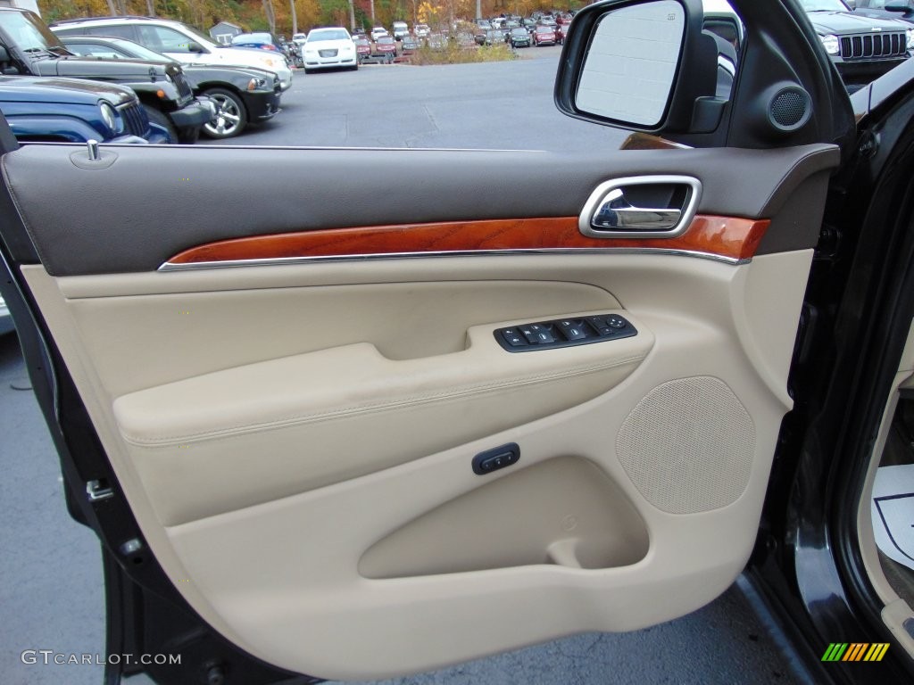 2011 Grand Cherokee Overland 4x4 - Brilliant Black Crystal Pearl / Dark Frost Beige/Light Frost Beige photo #15