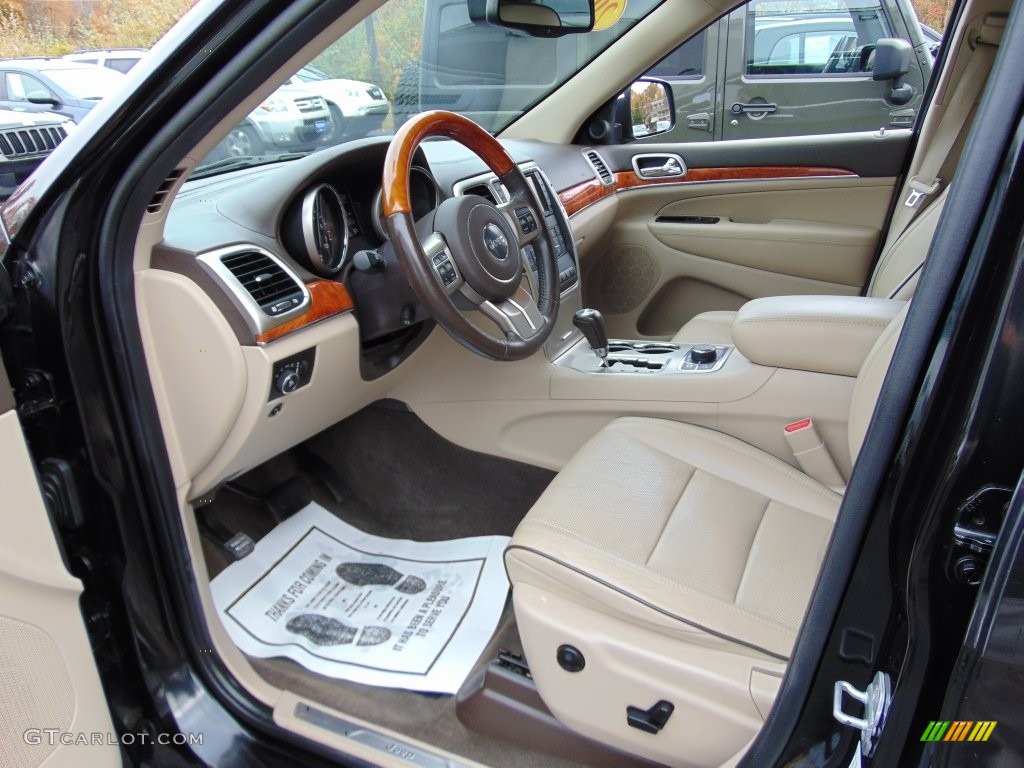 2011 Grand Cherokee Overland 4x4 - Brilliant Black Crystal Pearl / Dark Frost Beige/Light Frost Beige photo #16